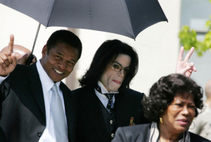 Feud Between Michael Jackson and Jermaine Jackson Outlined in Record ...