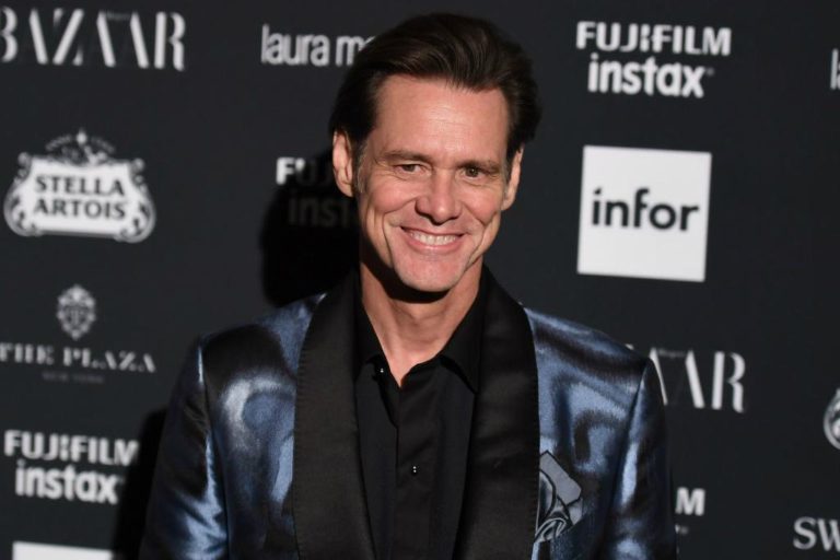 Jim Carrey Goes Over the Top, Posts Clever R Rated Drawing of Donald Trump and (Fill in Blank Porn Star) Called “Fifty Shades of Decay”