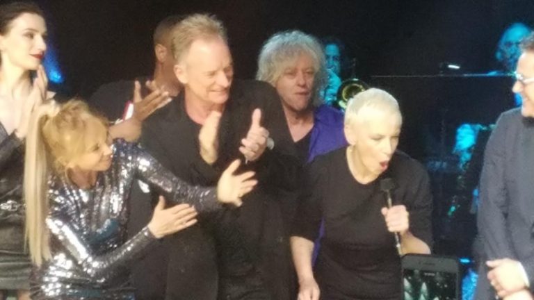 Eurythmics Reunite, Play for 1st Time in 6 Years for Sting and Trudie Styler’s Blow Out 30th Anniversary Rainforest Show