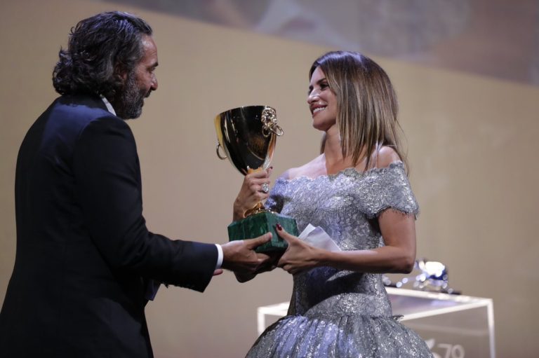 Venice Film Festival: Penelope Cruz Wins Best Actress for “Parallel Mothers,” Jumps into Oscar Race