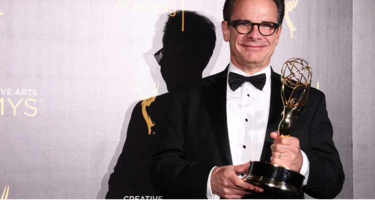 RIP Peter Scolari, 66, Emmy Winner from “Girls,” Star of “Newhart” and “Bosom Buddies”