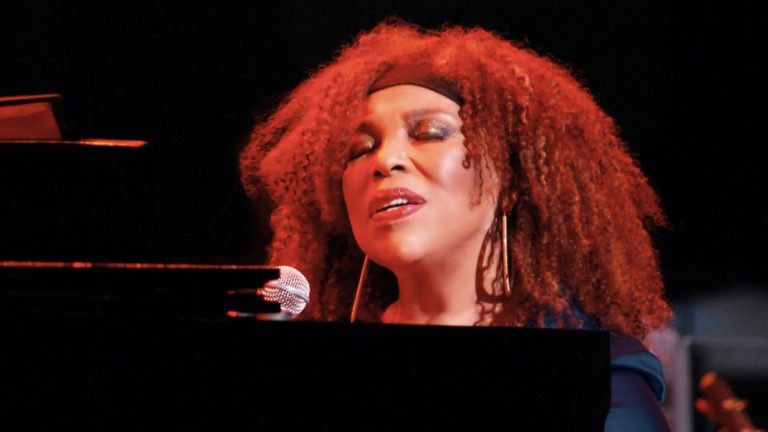 The Great Roberta Flack, 85, Announces ALS Diagnosis, But She’s Been Ill For Some Time