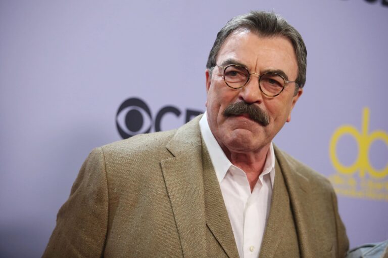 Tom Selleck Isn’t Going to Lose His Ranch, He’s Worth $45 Million Despite His Begging to Keep “Blue Bloods” on the Air